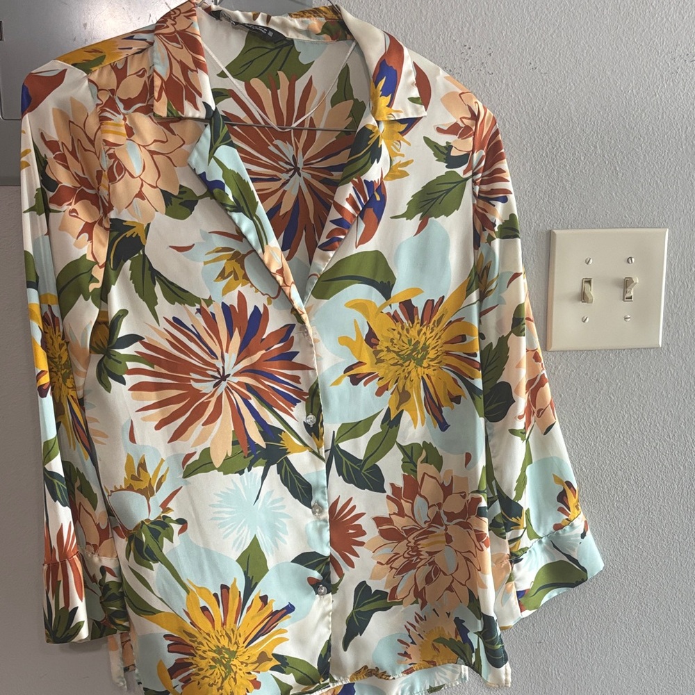 Zara Multicolor Floral Button Down Shirt